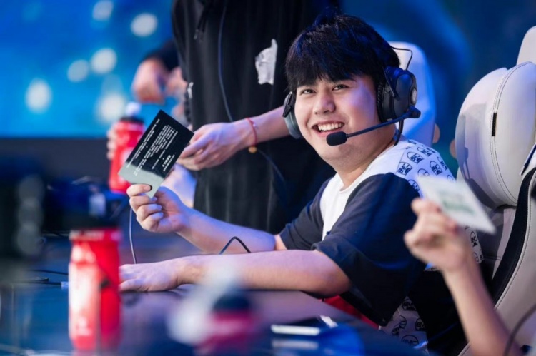 多家俱乐部 多家俱乐部