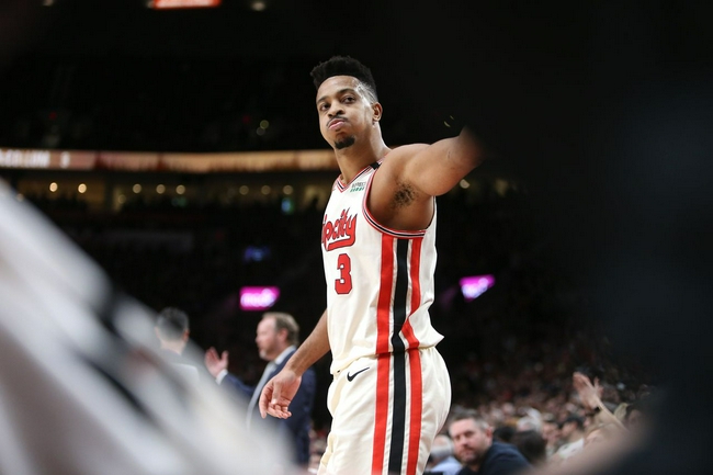 由爱德华兹 由爱德华兹